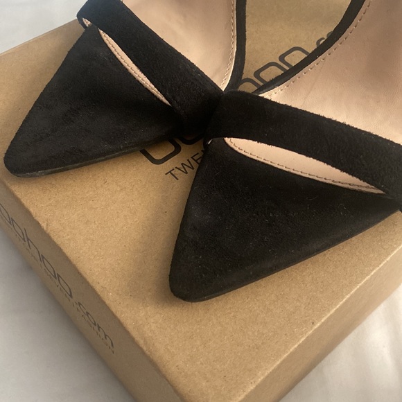 Pointed toe black sling back heel - Picture 2 of 3